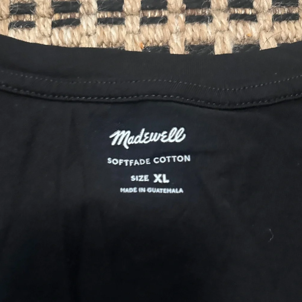Madewell Black V-Neck Women’s XL Tank Top NWT - Picture 2 of 4